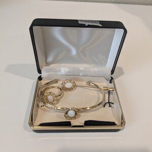 Vintage white and gold jewelry set, bracelet, brooch, ring, costume jewelry